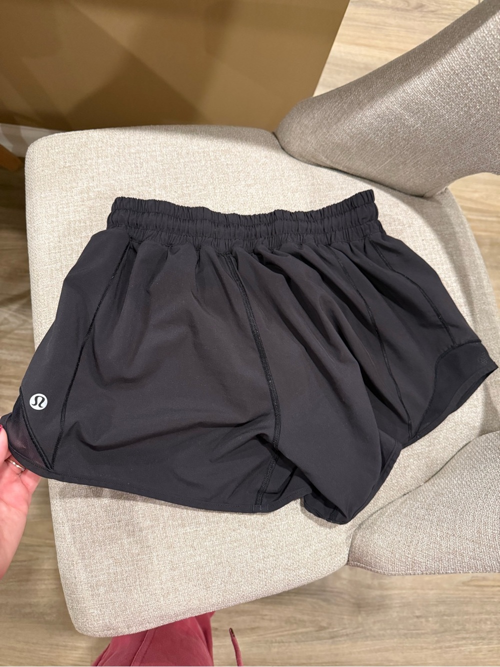 lululemon athletica Mid-Rise Black Women's Hotty Hot Running Shorts